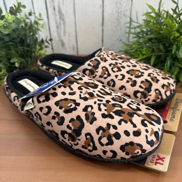 Dearfoams Women's Quilted Velour Clog Leopard House Slippers Size XL (11-12) - Picture 2 of 7